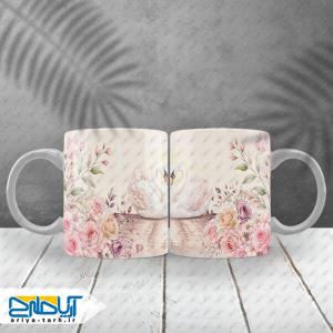 طرح لایه‌باز ماگ قو عاشقانه با گل‌های صورتی